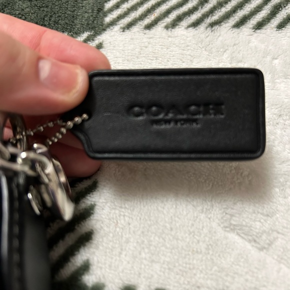 Coach Mira - Picture 2 of 8